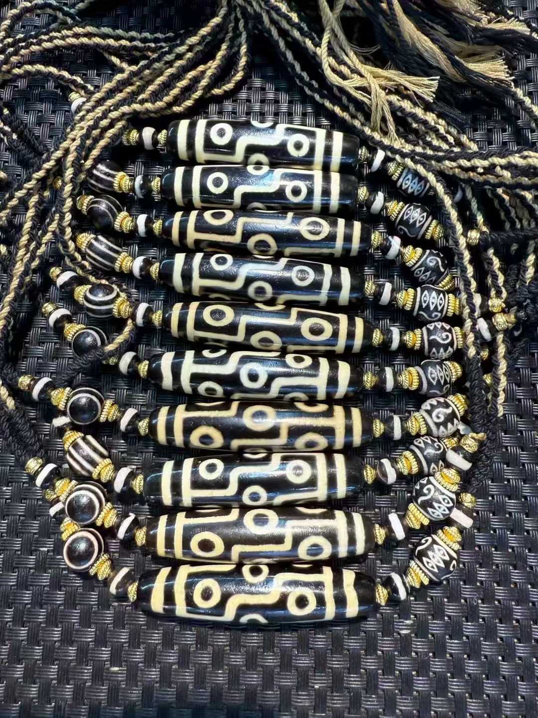 10pcs/lot 9 Eyes with invisibl - огляд і ціна Ethnic Fashion Designer