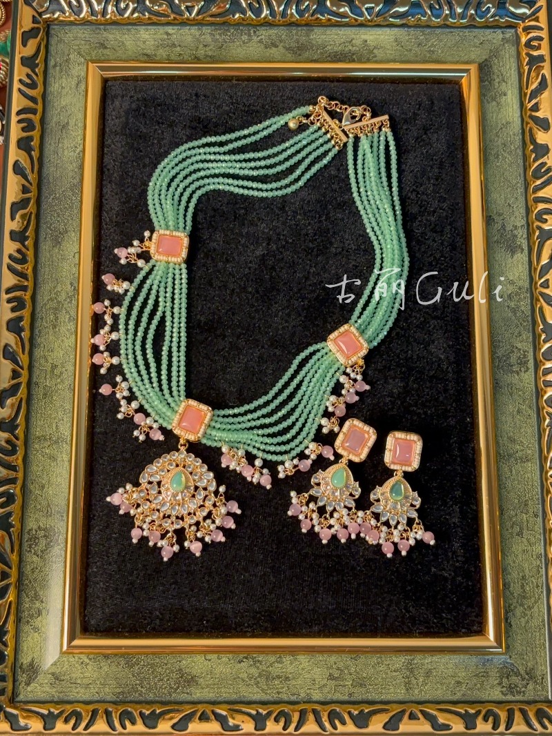 Vintage Court-Style Book Inscr - огляд і ціна Ethnic Fashion Book